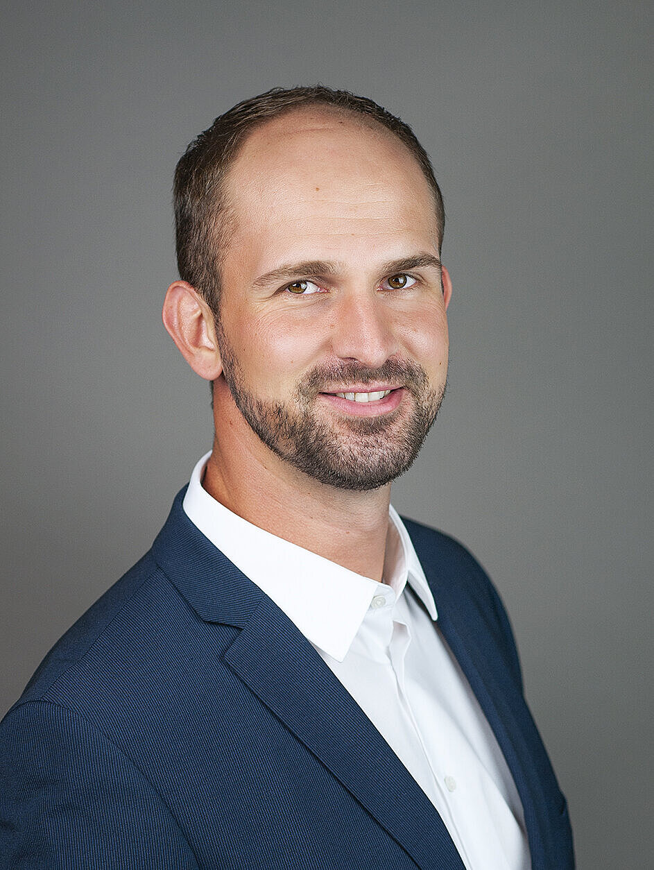 Marian Hackert Marian Hackert